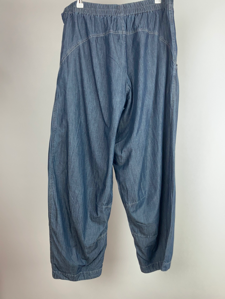 Oska lightweight denim trousers size 5 (uk18/20)